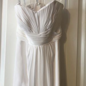 David’s Bridal White Gown